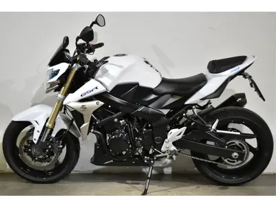 SUZUKI GSR 750 A STREET EXTREME – foto 4