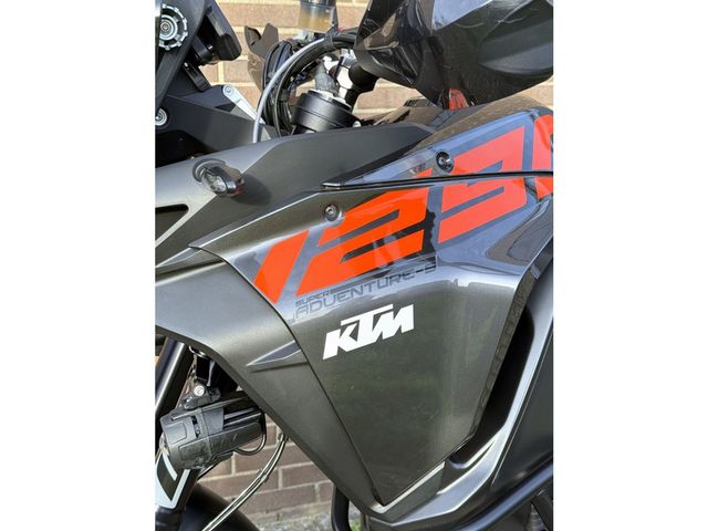 ktm - 1290-super-adventure-s