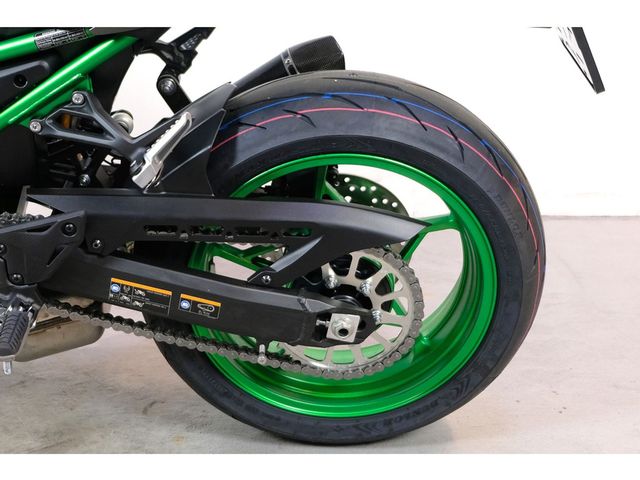 kawasaki - z900-se-performance
