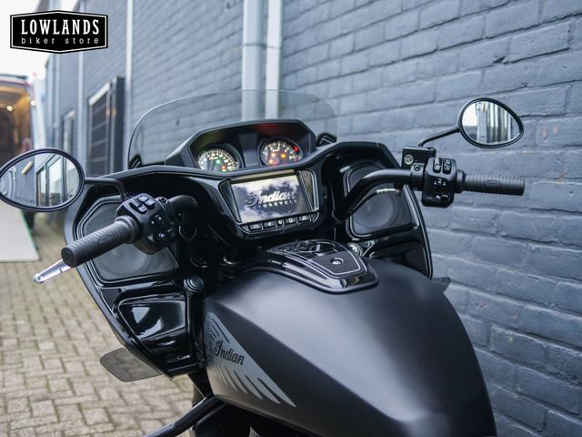 indian - challenger-dark-horse