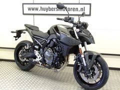 SUZUKI GSX-8S