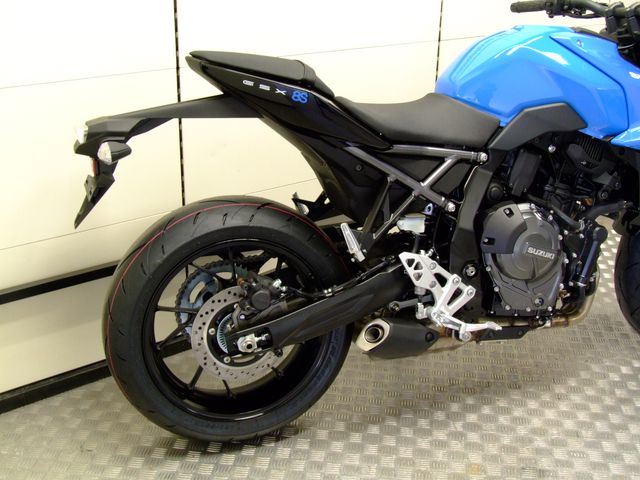 suzuki - gsx-8s
