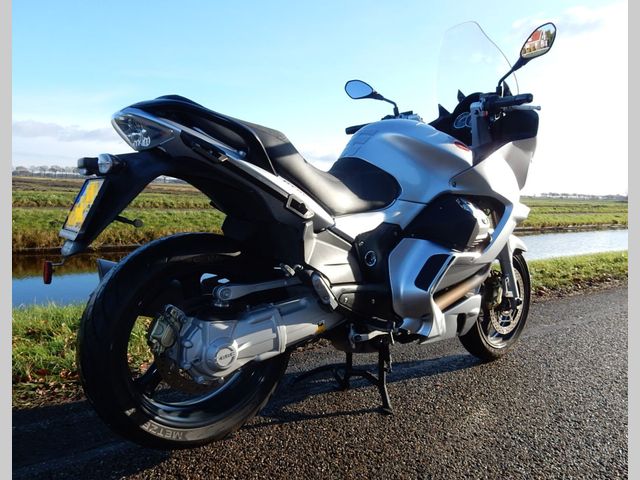 moto-guzzi - norge-gt-abs