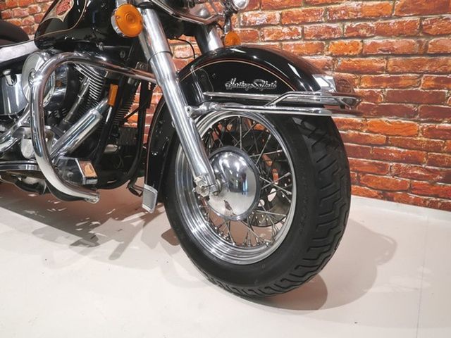 harley-davidson - heritage-softail-classic-flstc