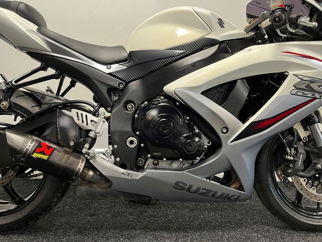 suzuki - gsx-r-750