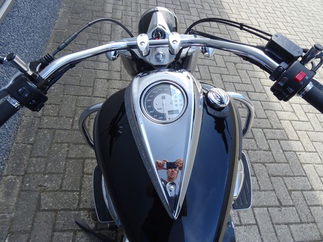 yamaha - xvs-950-a-midnight-star