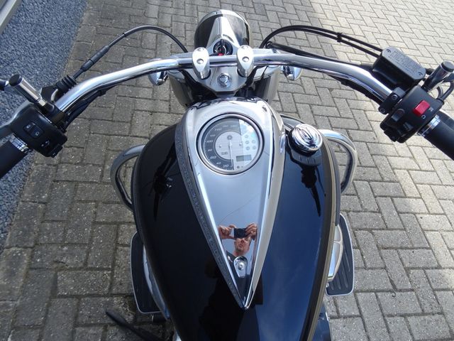 yamaha - xvs-950-a-midnight-star