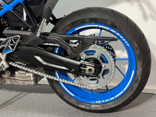 suzuki - gsx-8s