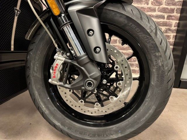 triumph - rocket-3-storm-r