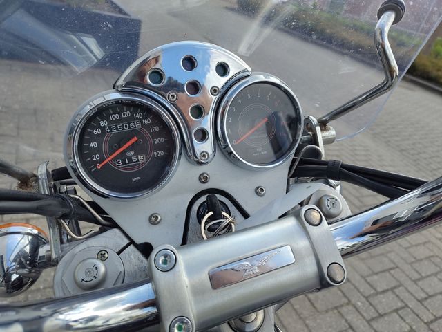 moto-guzzi - california-classic