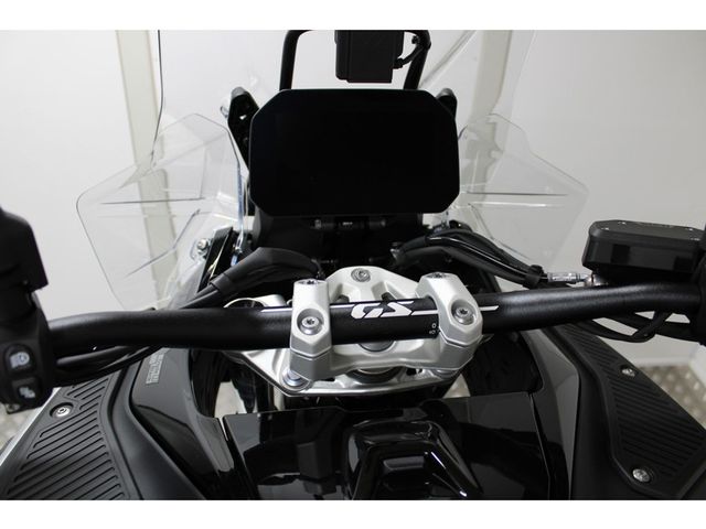 bmw - r-1300-gs-adventure