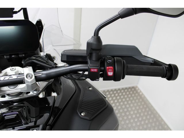 bmw - r-1300-gs-adventure