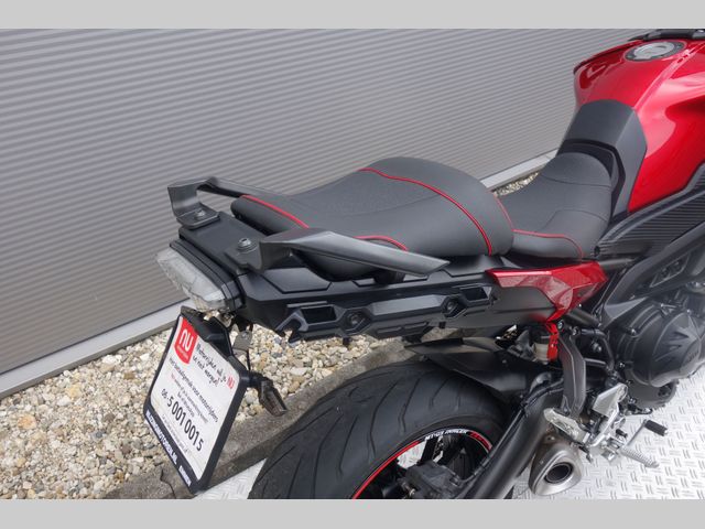 yamaha - tracer-900-abs