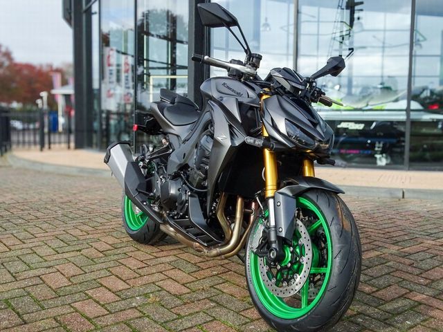 kawasaki - z1100-se