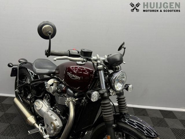 triumph - bonneville-bobber