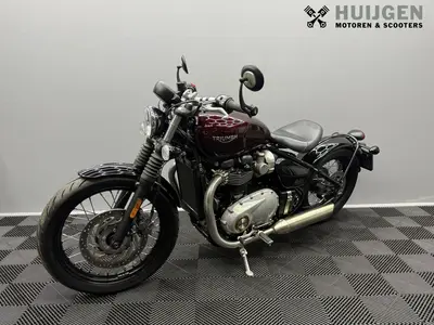TRIUMPH BONNEVILLE BOBBER – foto 3