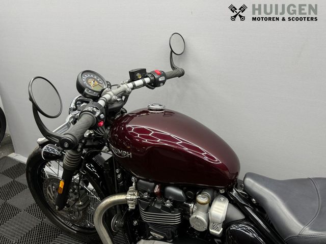 triumph - bonneville-bobber
