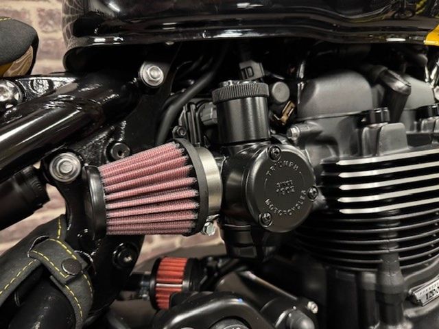 triumph - bonneville-bobber