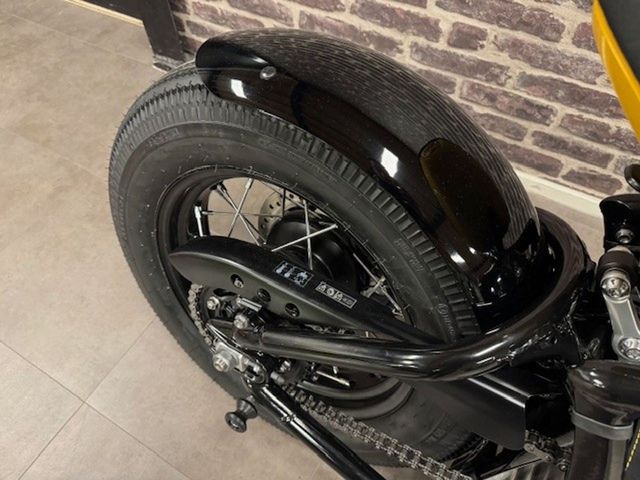 triumph - bonneville-bobber