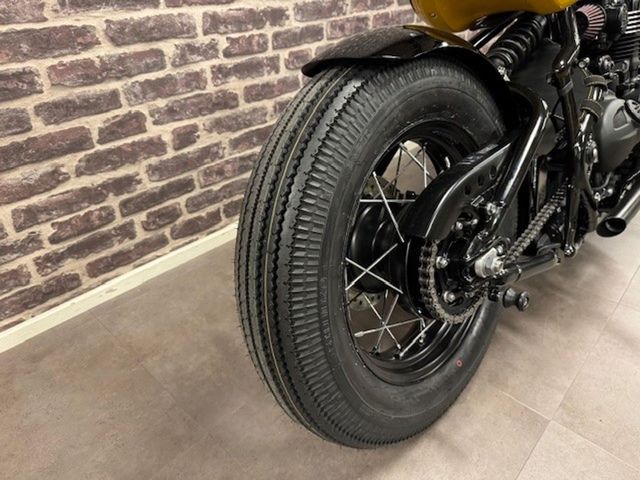 triumph - bonneville-bobber