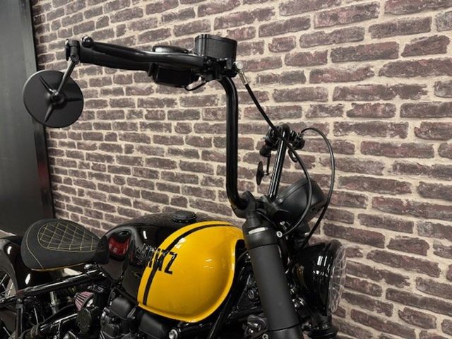 triumph - bonneville-bobber