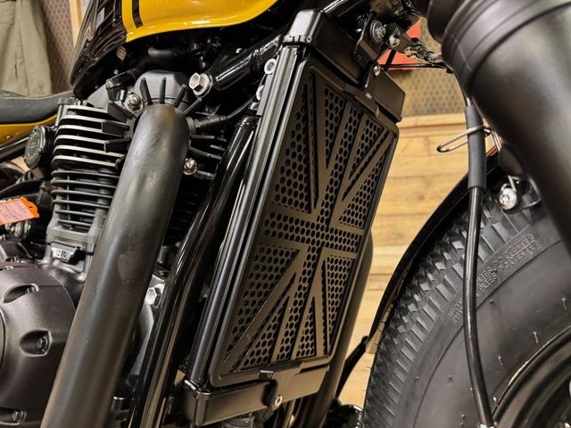 triumph - bonneville-bobber