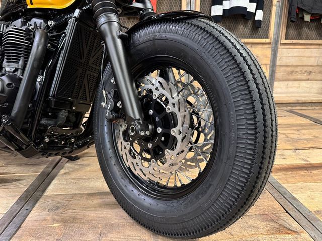 triumph - bonneville-bobber