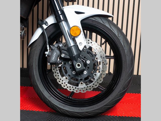 kawasaki - versys-650-grand-tourer