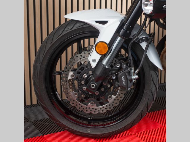 kawasaki - versys-650-grand-tourer
