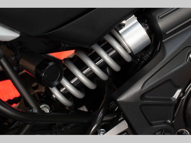 kawasaki - versys-650-grand-tourer