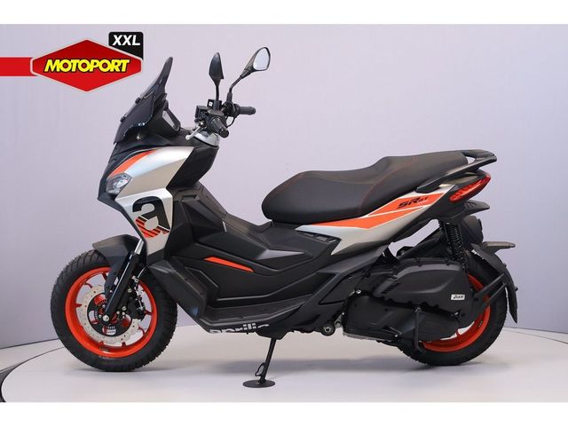 aprilia - sr-gt-200