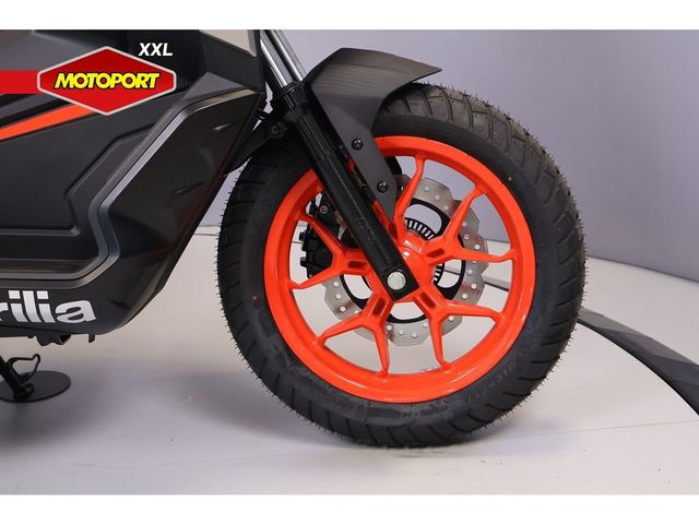 aprilia - sr-gt-200