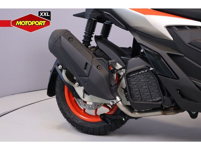 aprilia - sr-gt-200