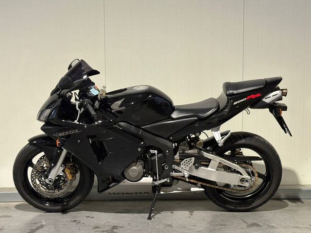 honda - cbr-600-rr