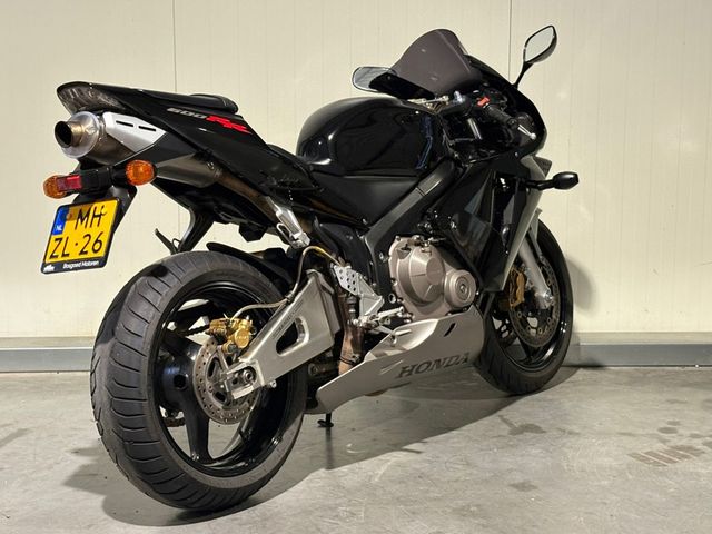 honda - cbr-600-rr