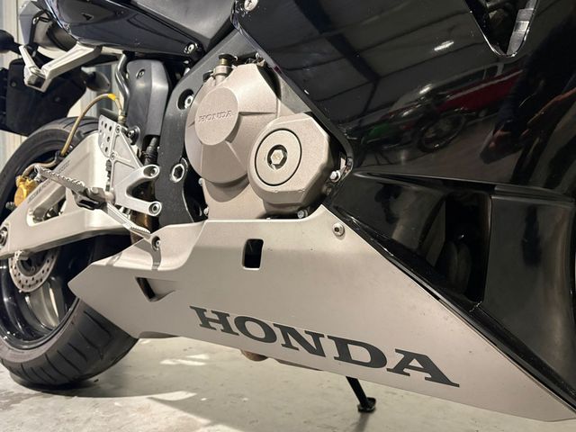 honda - cbr-600-rr