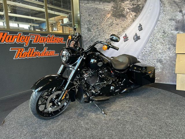 harley-davidson - roadking-special-114