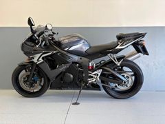 Yamaha Sport YZF-R6 / Black - Grey / Mooie Originele Bike 2004 occasion – foto 11 van 22