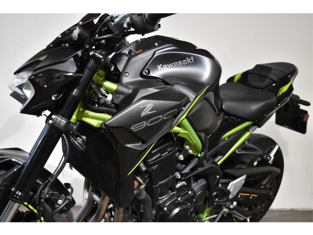 kawasaki - z900
