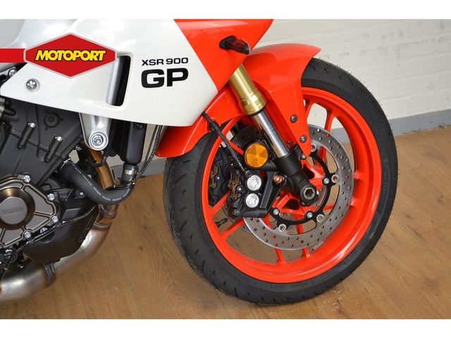 yamaha - xsr-900-gp