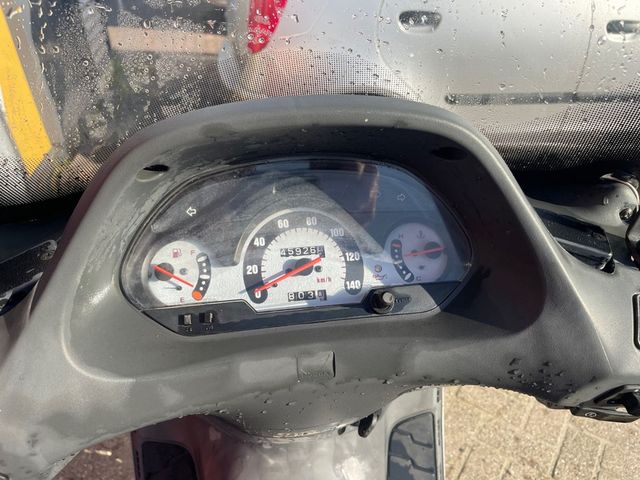 honda - fes-150-pantheon