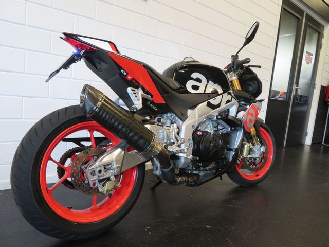 aprilia - tuono-v4-1100-factory