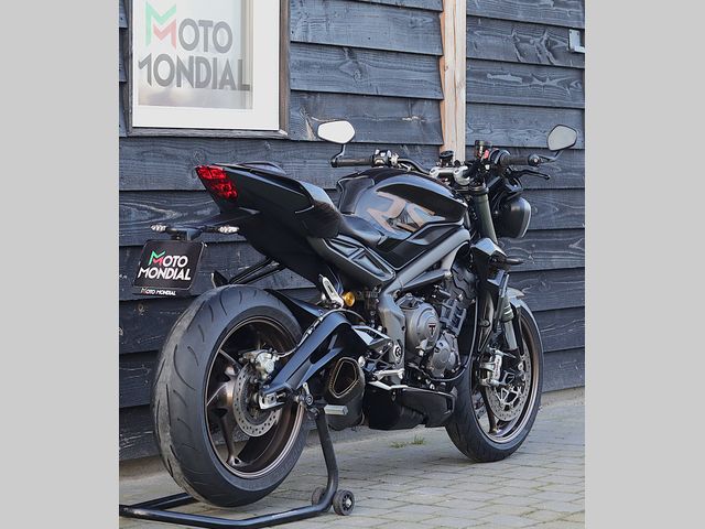 triumph - street-triple-rs