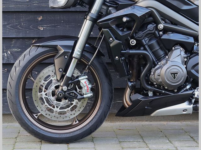 triumph - street-triple-rs