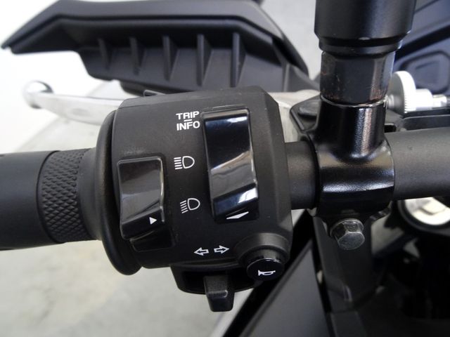 yamaha - tracer-7