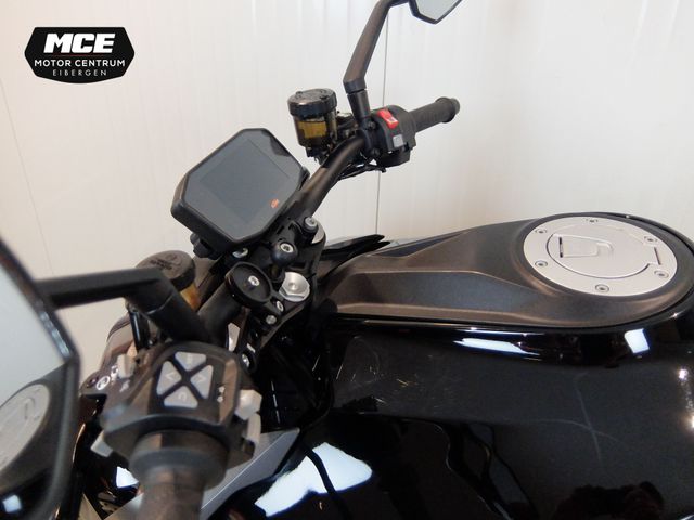 ktm - 1290-super-duke-r