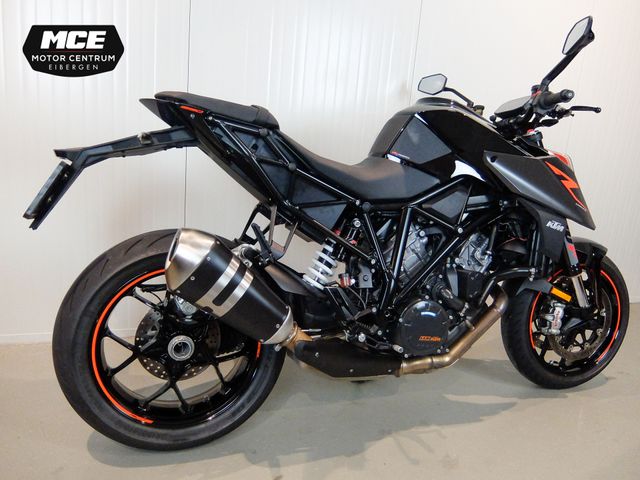 ktm - 1290-super-duke-r