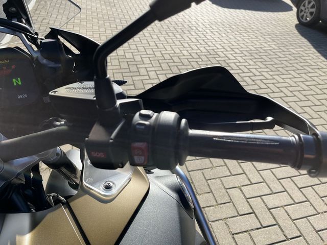 bmw - r-1250-gs-adventure