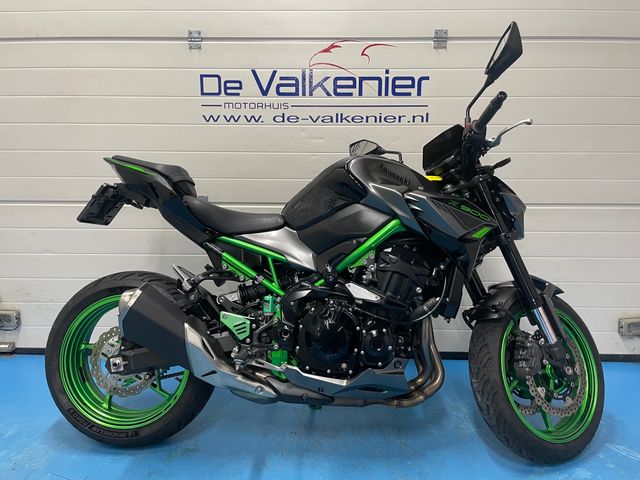 kawasaki - z900