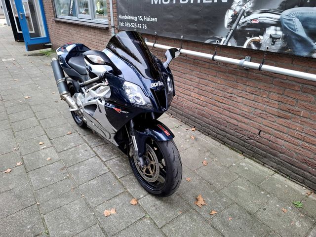 aprilia - rsv-1000-r